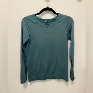 LULULEMON SWIFTLY TECH LONG SLEEVE (BREEZE) *RELAXED FIT